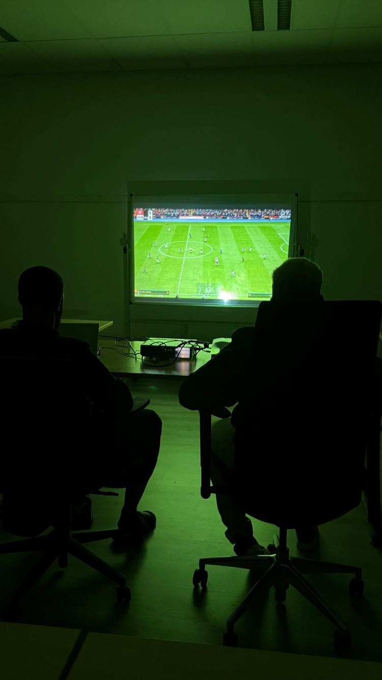 Geslaagde voetbal- en spelletjesavond bij het Somalisch Cultuur Centrum Den Bosch